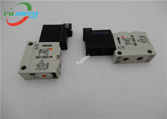 JUKI 750 760のための電磁石弁のJukiの予備品ASM E25117250A0 VQD1121W-5MO-C4-X8